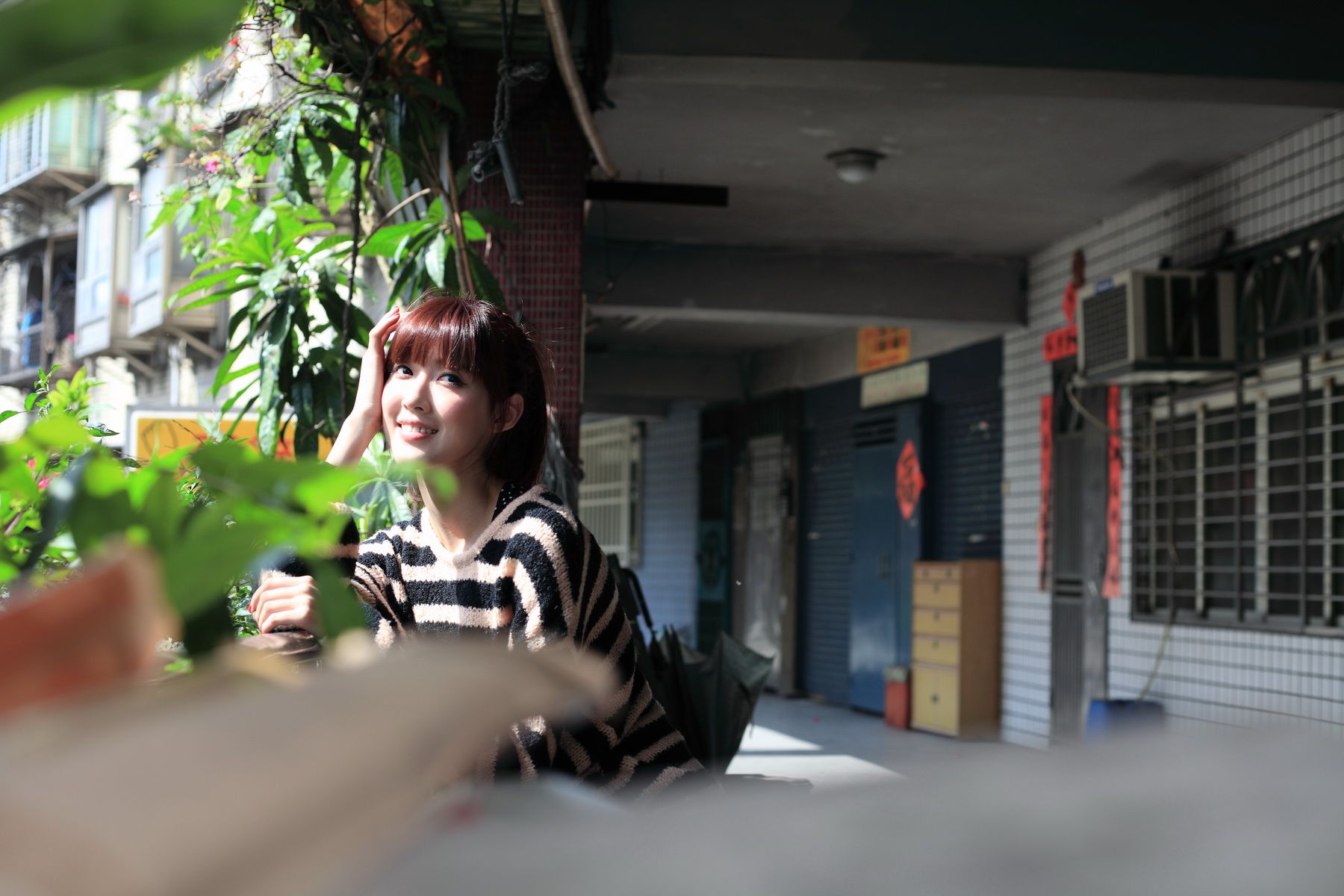 台湾模特Kila晶晶/金允乔《4组街拍系列图片》合集