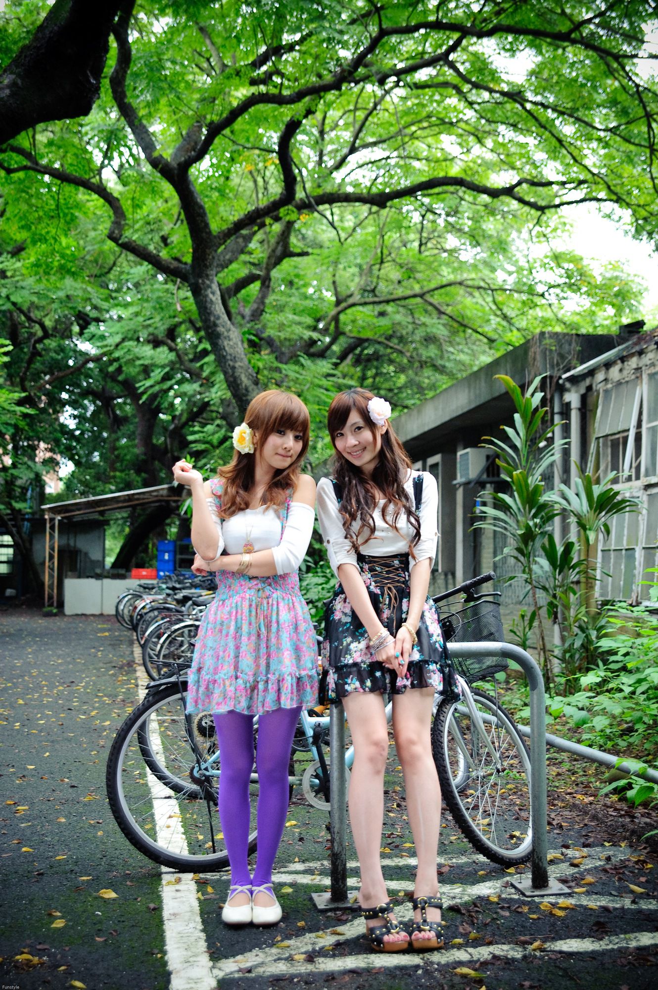 果子Mikako+Minako《台大外拍 II》