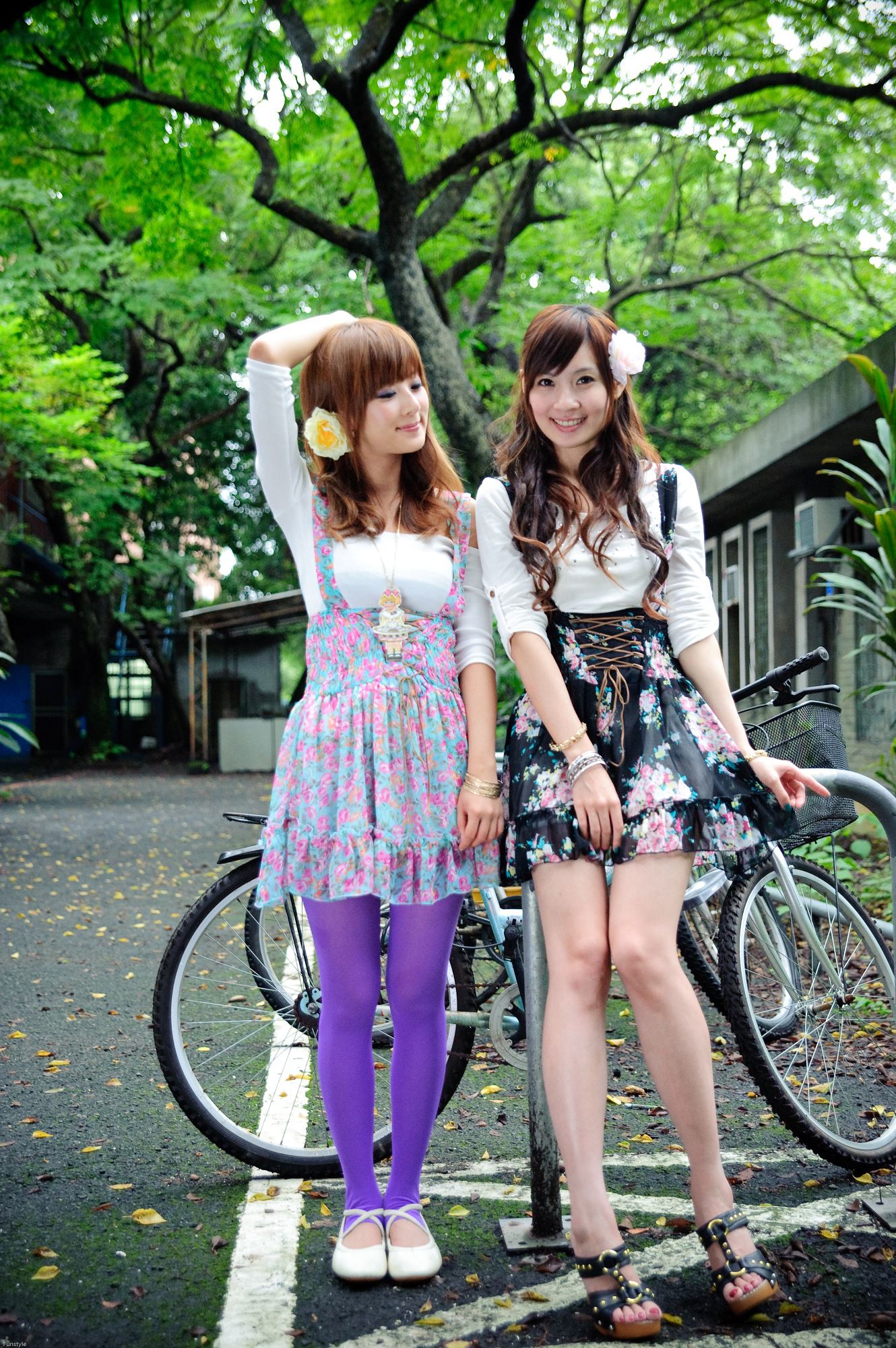果子Mikako+Minako《台大外拍 II》