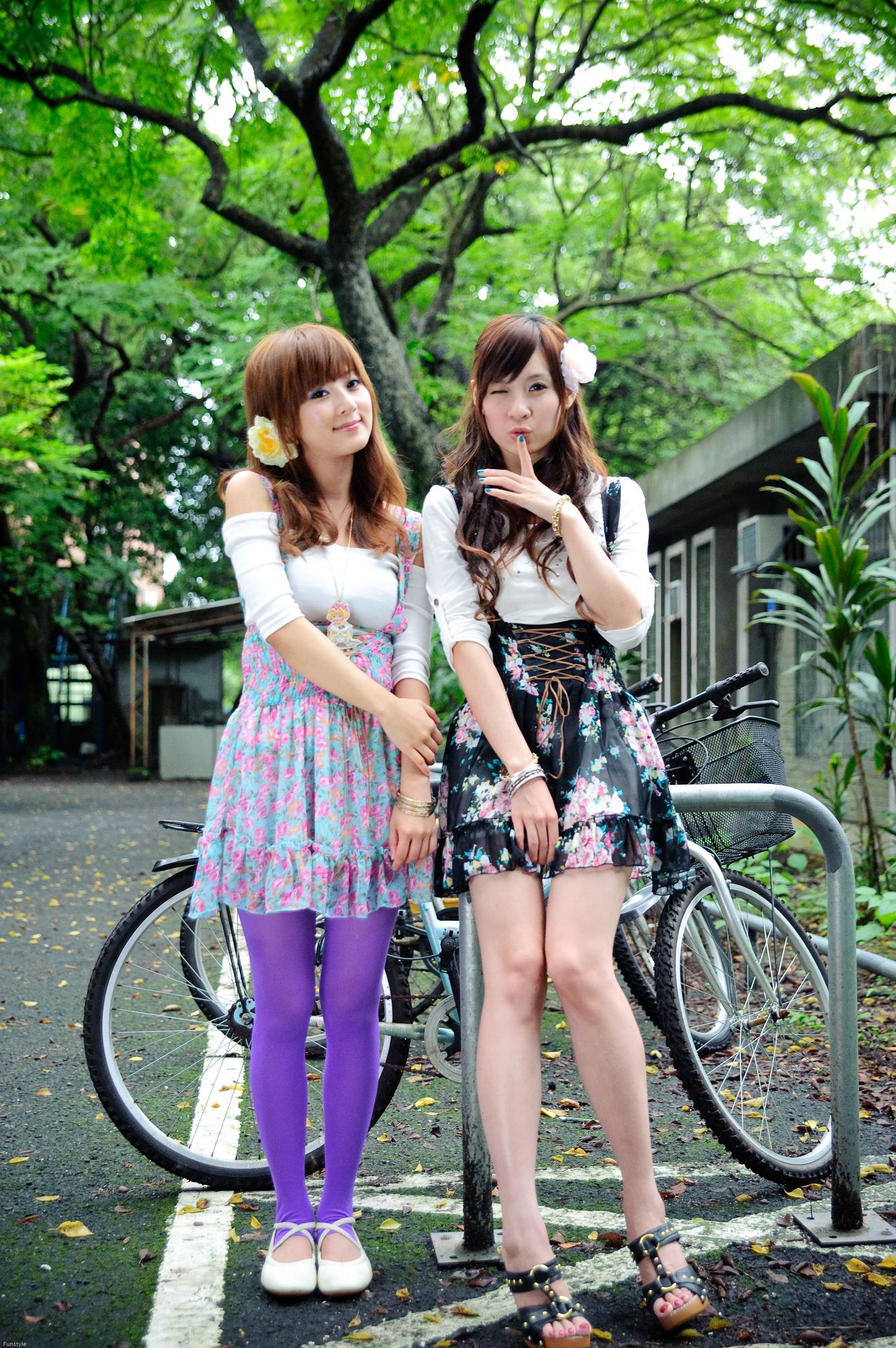 果子Mikako+Minako《台大外拍 II》
