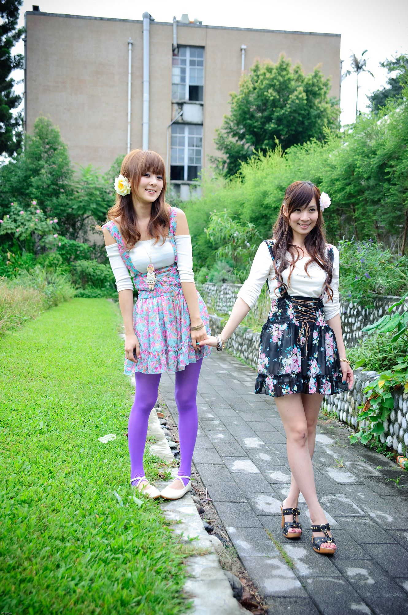 果子Mikako+Minako《台大外拍 II》