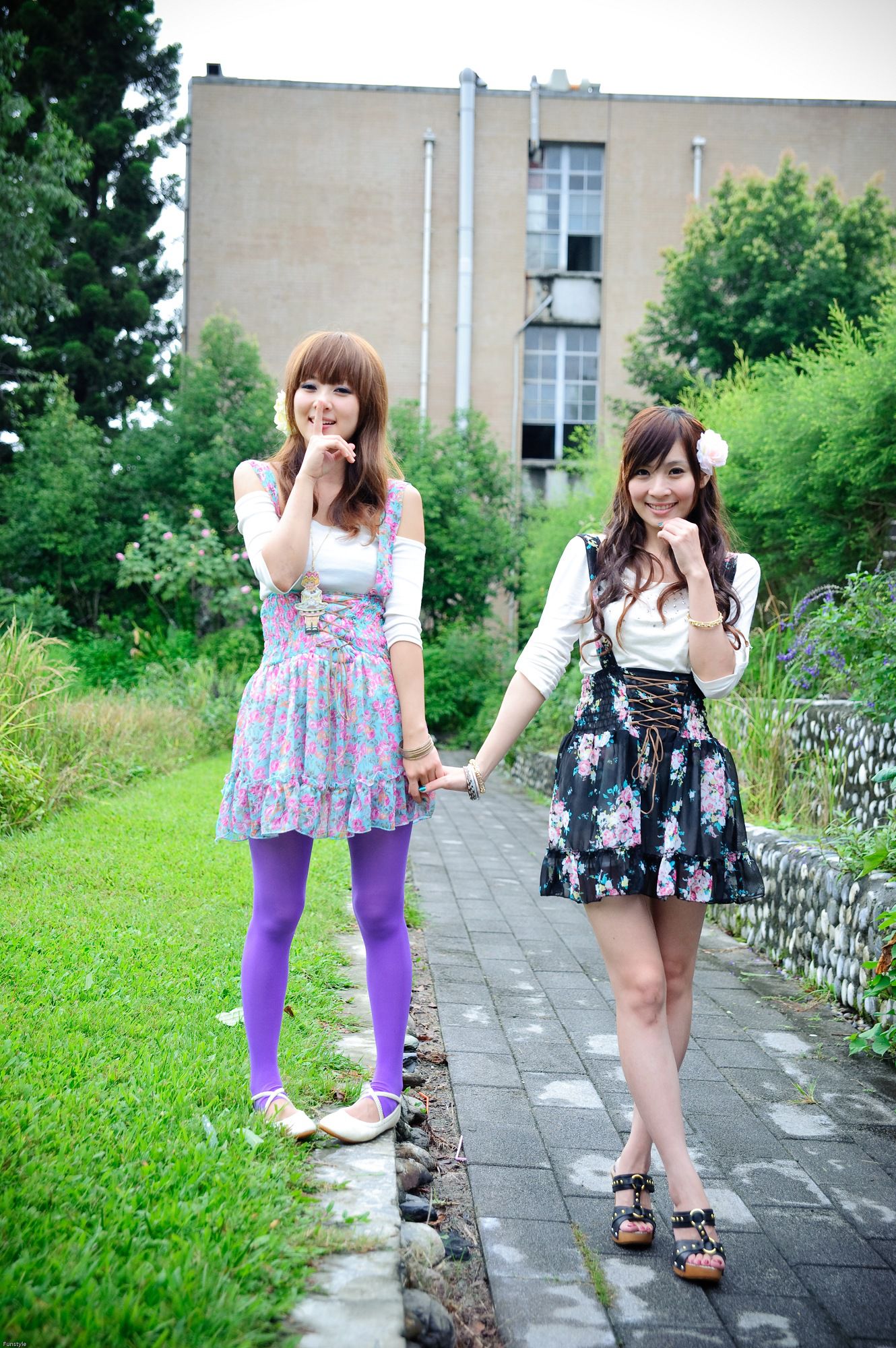果子Mikako+Minako《台大外拍 II》