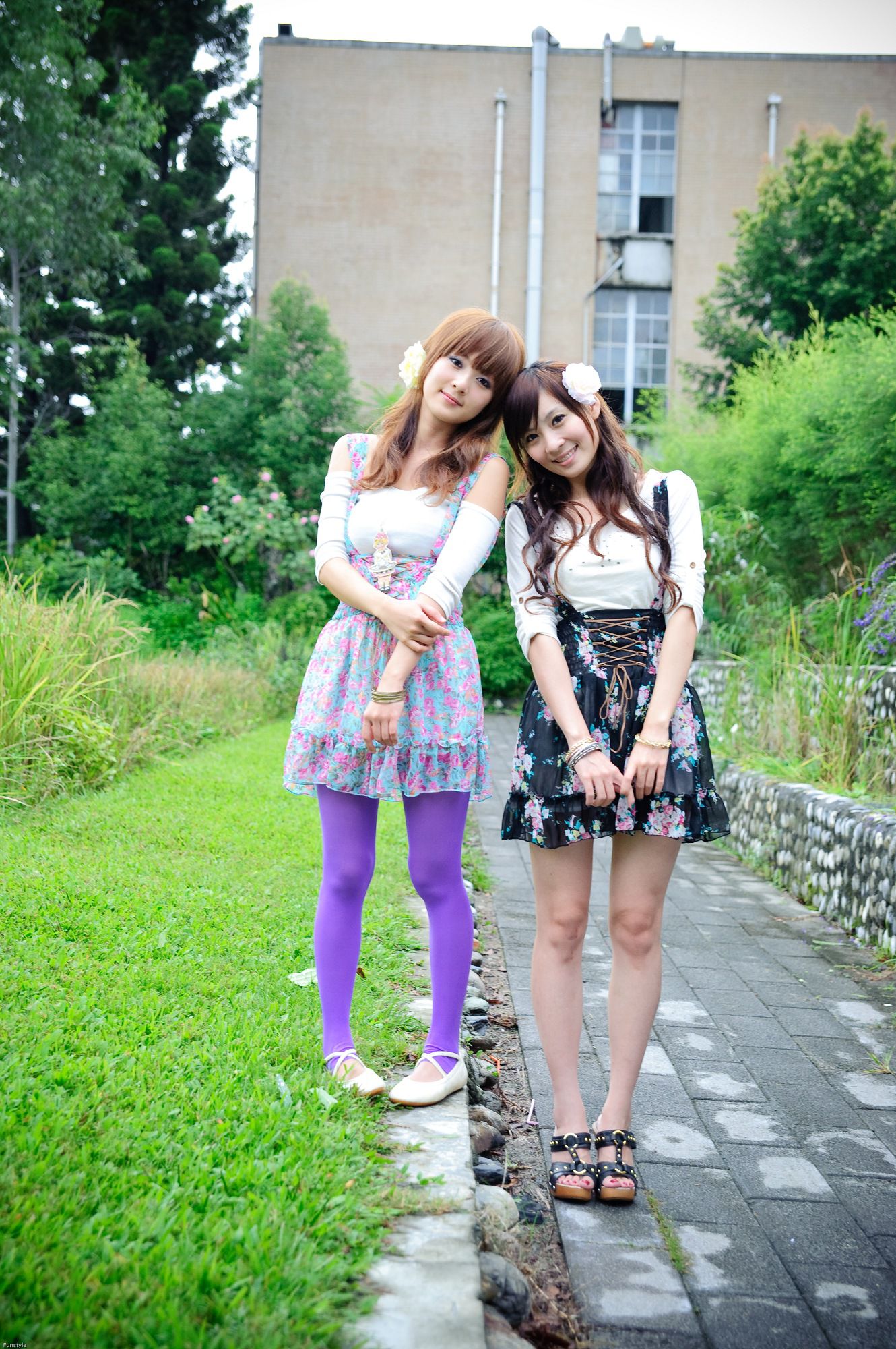果子Mikako+Minako《台大外拍 II》