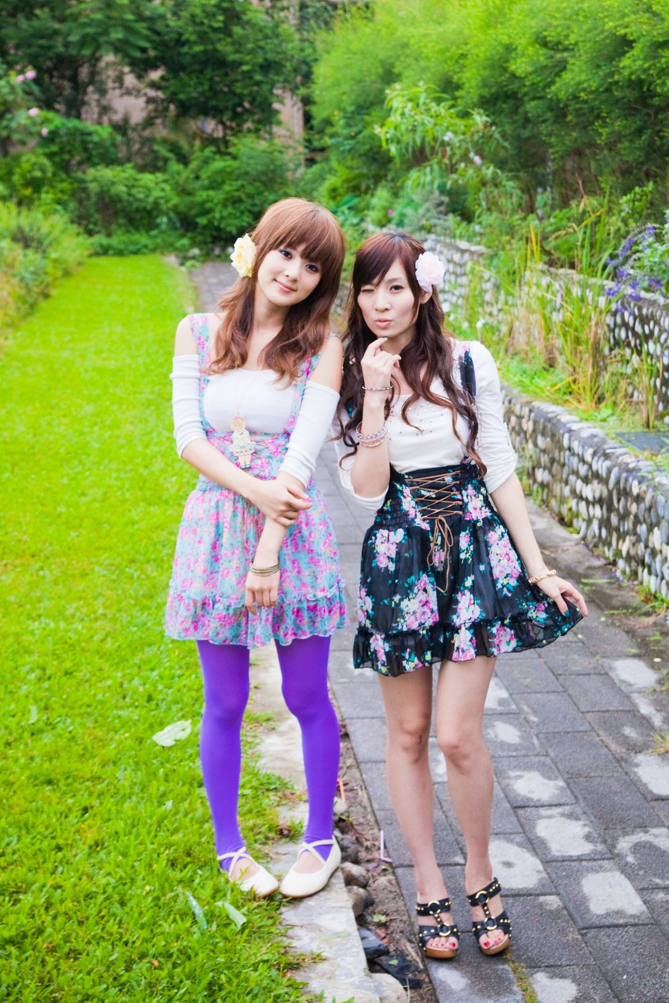 果子Mikako+Minako《台大外拍 II》