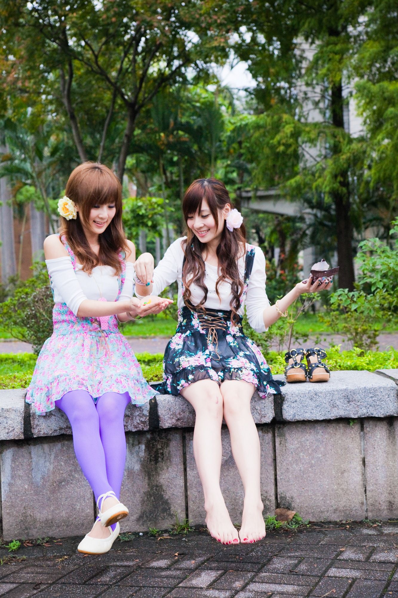 果子Mikako+Minako《台大外拍 II》
