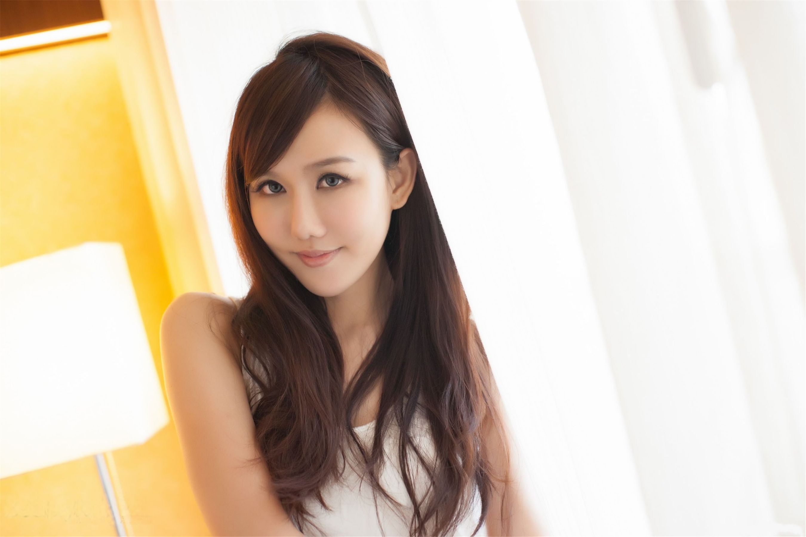 Sara林瑞瑜《室拍图片》写真合集