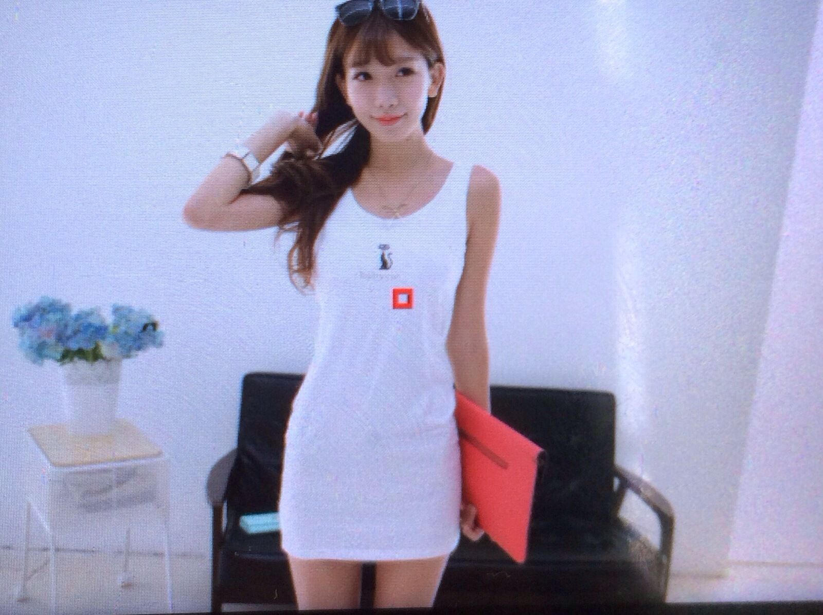 台湾网红正妹陈潇《微博自拍图片》第1部 写真合集