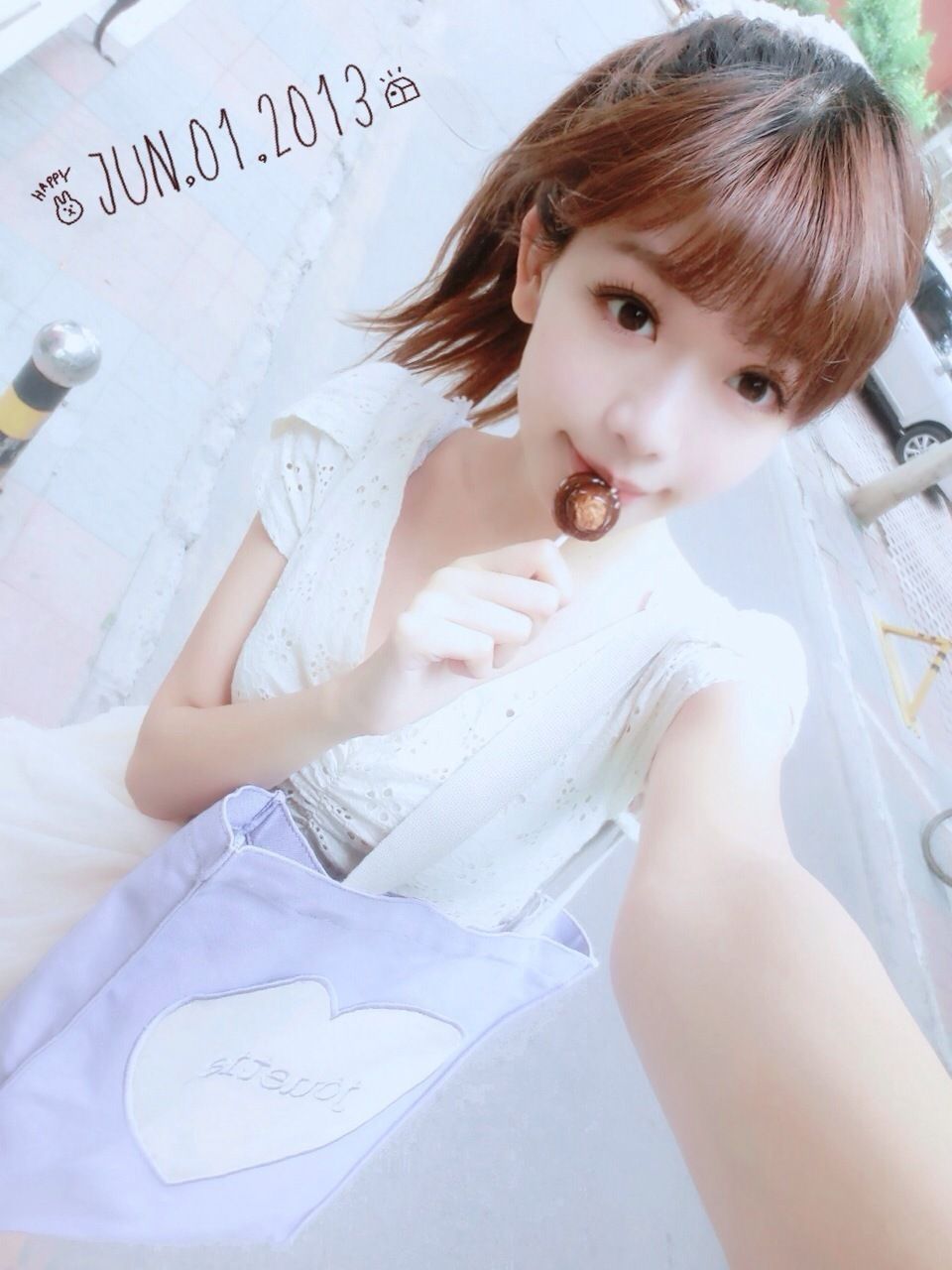 台湾网红正妹陈潇《微博自拍图片》第1部 写真合集