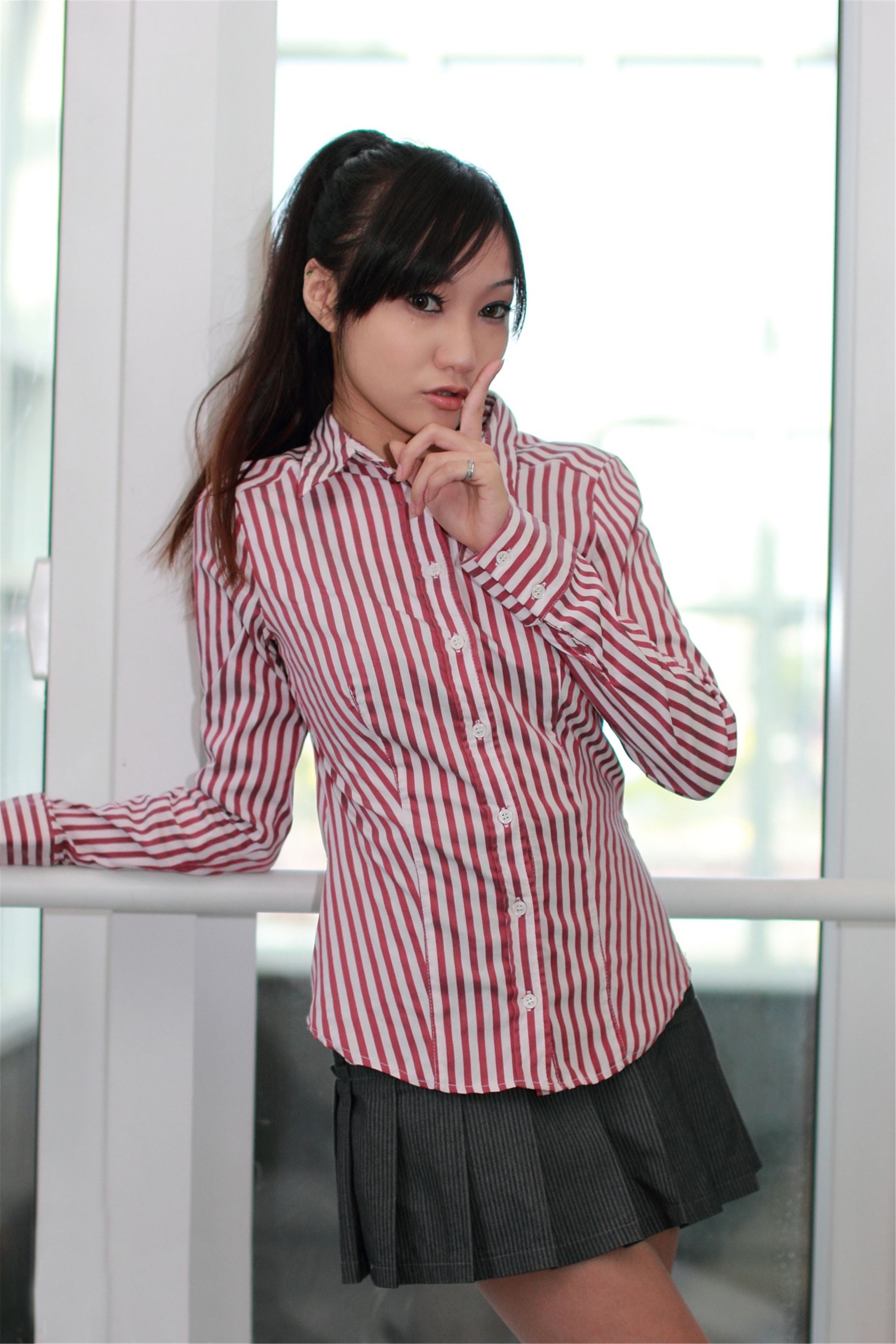 Tina陈思婷《筩玥下午茶外拍》