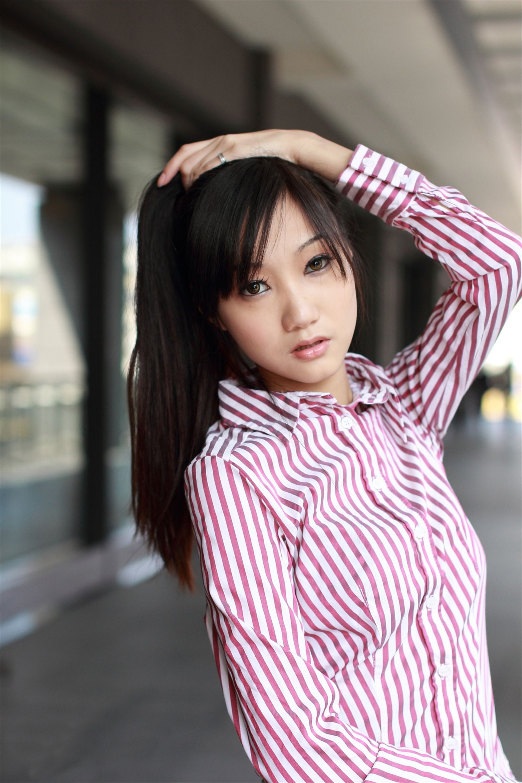 Tina陈思婷《筩玥下午茶外拍》