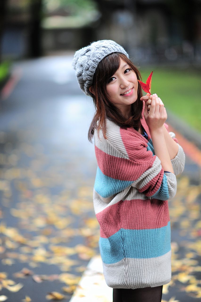 台湾正妹模特小艾《小清新街拍》外拍写真合集