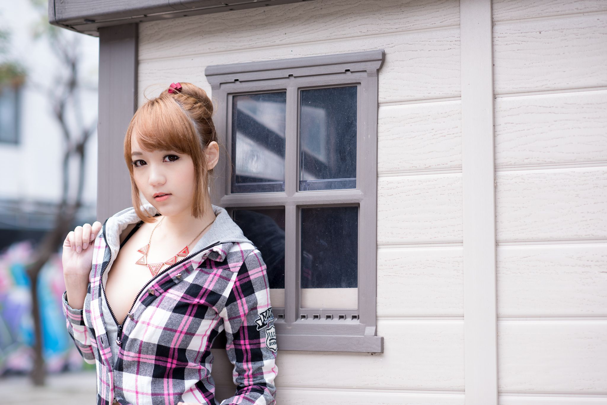 台湾美女黄镫娴Neko《信义外拍》