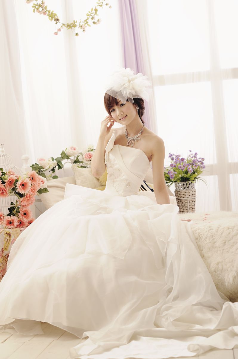果子MM/张凯洁《棚拍婚纱》