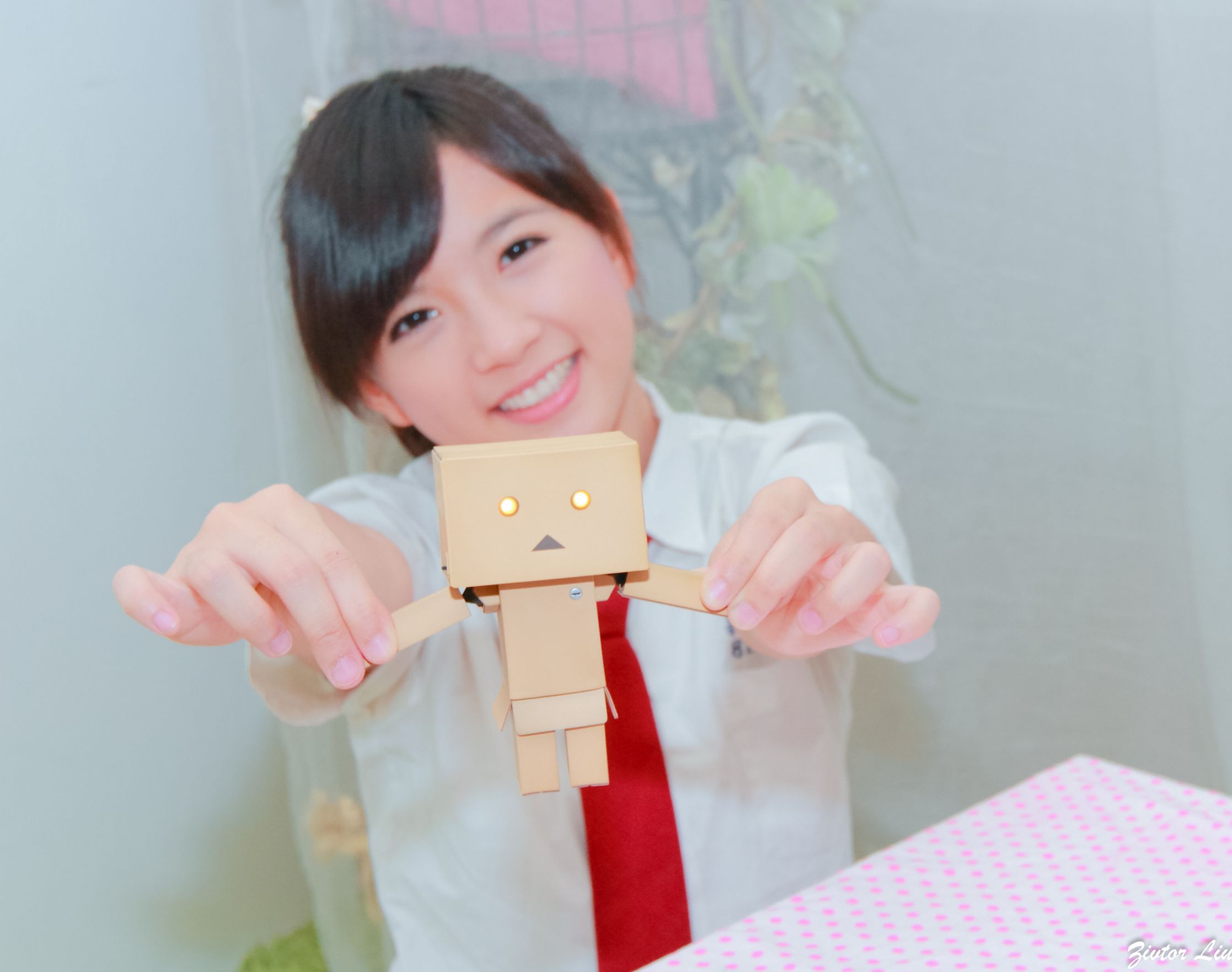台湾正妹虞成敬Alice《俏皮可爱校服小萝莉》