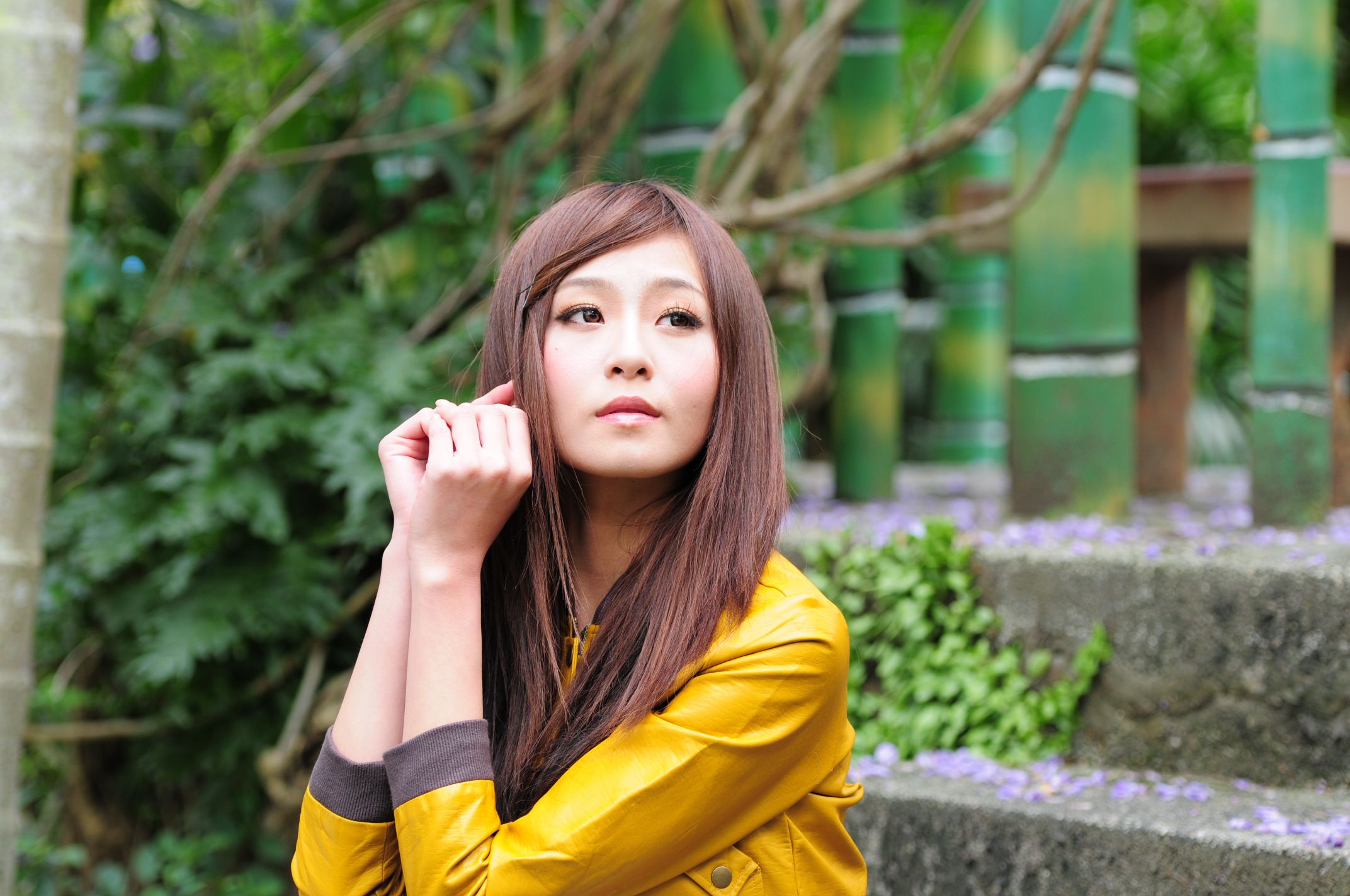 Beautyleg腿模Winnie小雪《碎花短裙+长筒袜系列》