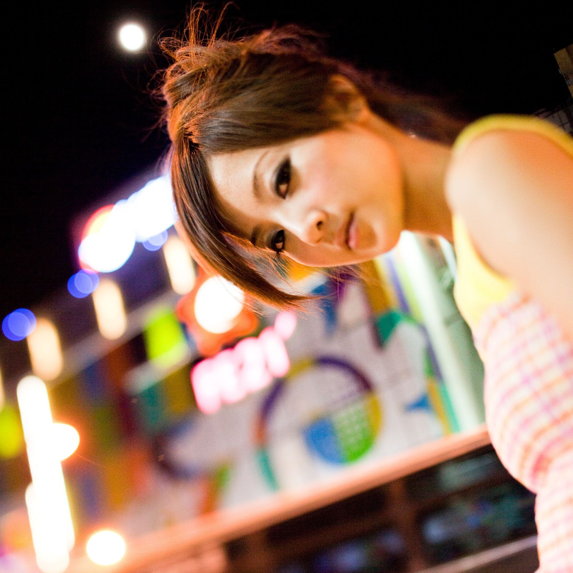果子MM/张允霏《夜拍西門町》