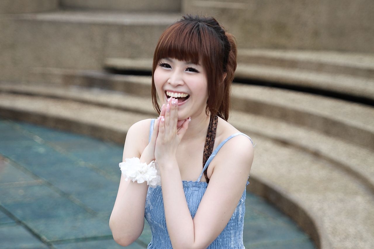 台湾可爱妹子白白/李依璇《外拍图片》写真合集