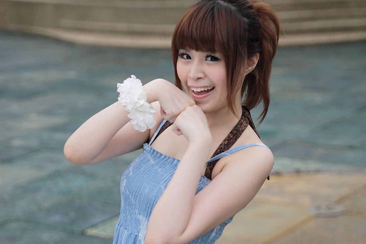 台湾可爱妹子白白/李依璇《外拍图片》写真合集