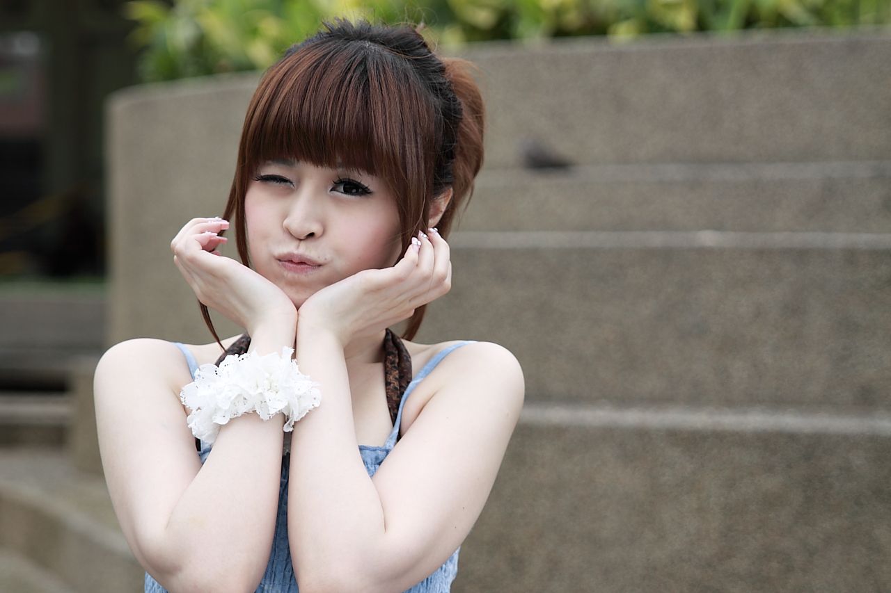 台湾可爱妹子白白/李依璇《外拍图片》写真合集