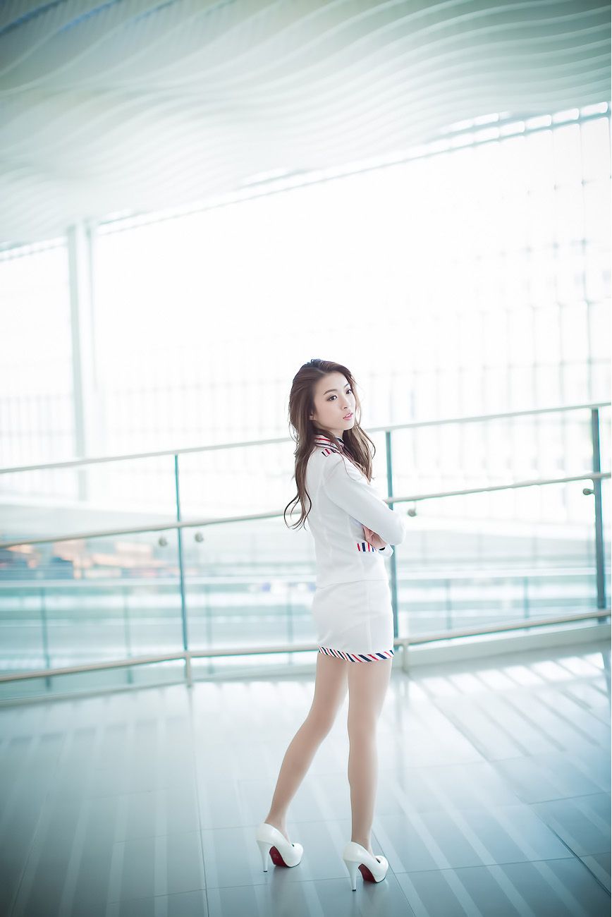 刘思琪《美丽空姐@香港国际机场外拍》