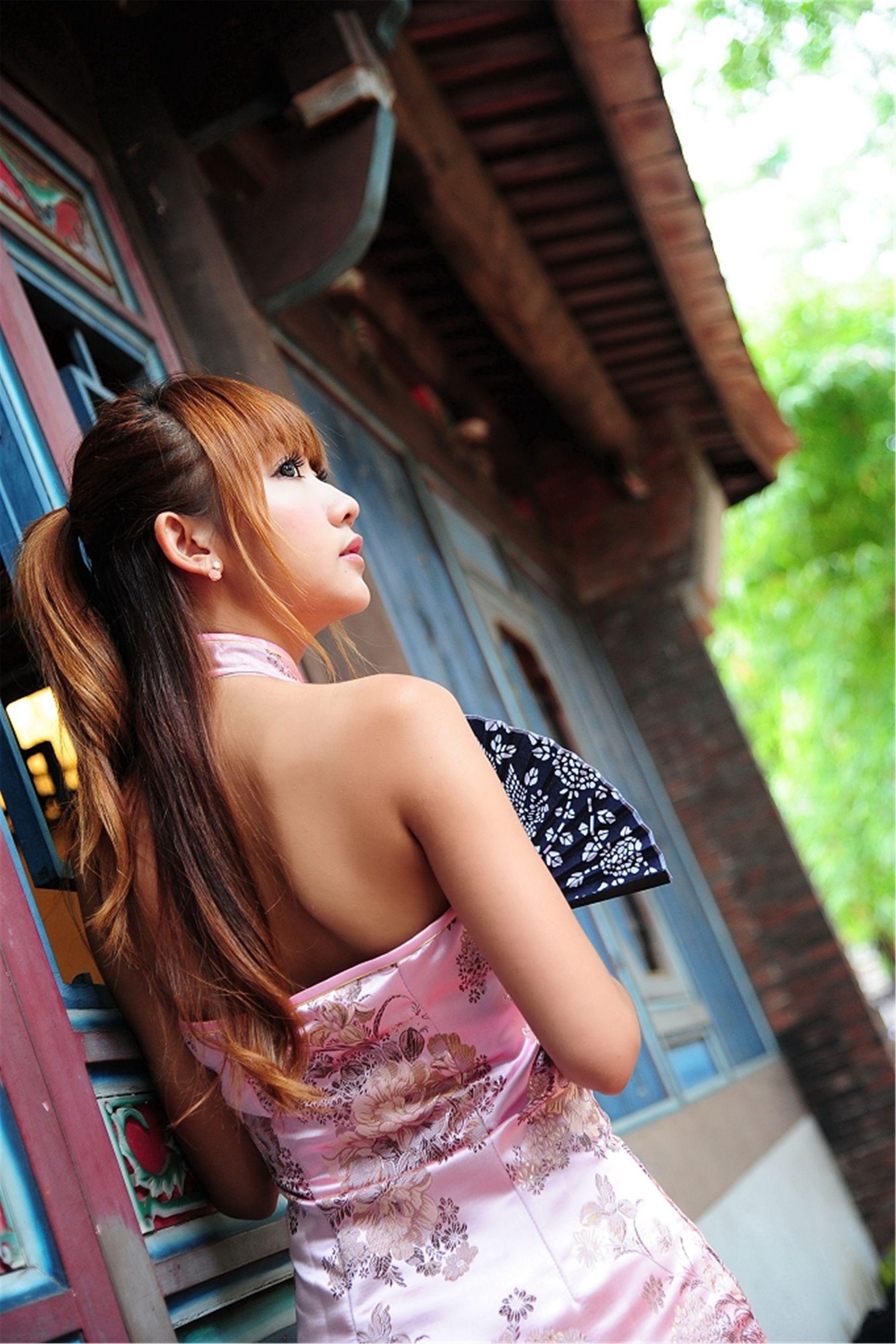 台湾妹子棠棠《林家花園古典旗袍外拍》