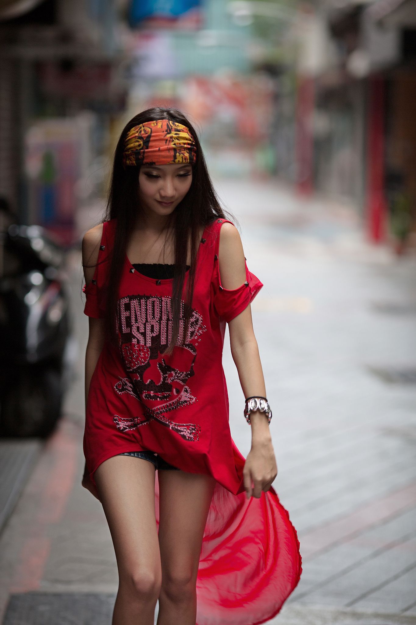 台湾腿模Tina陈思婷《美國街》街拍