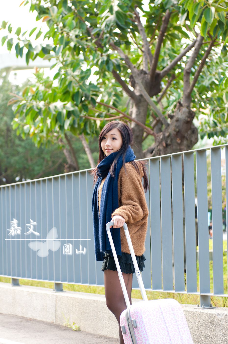 台湾正妹嘉文《圓山外拍》
