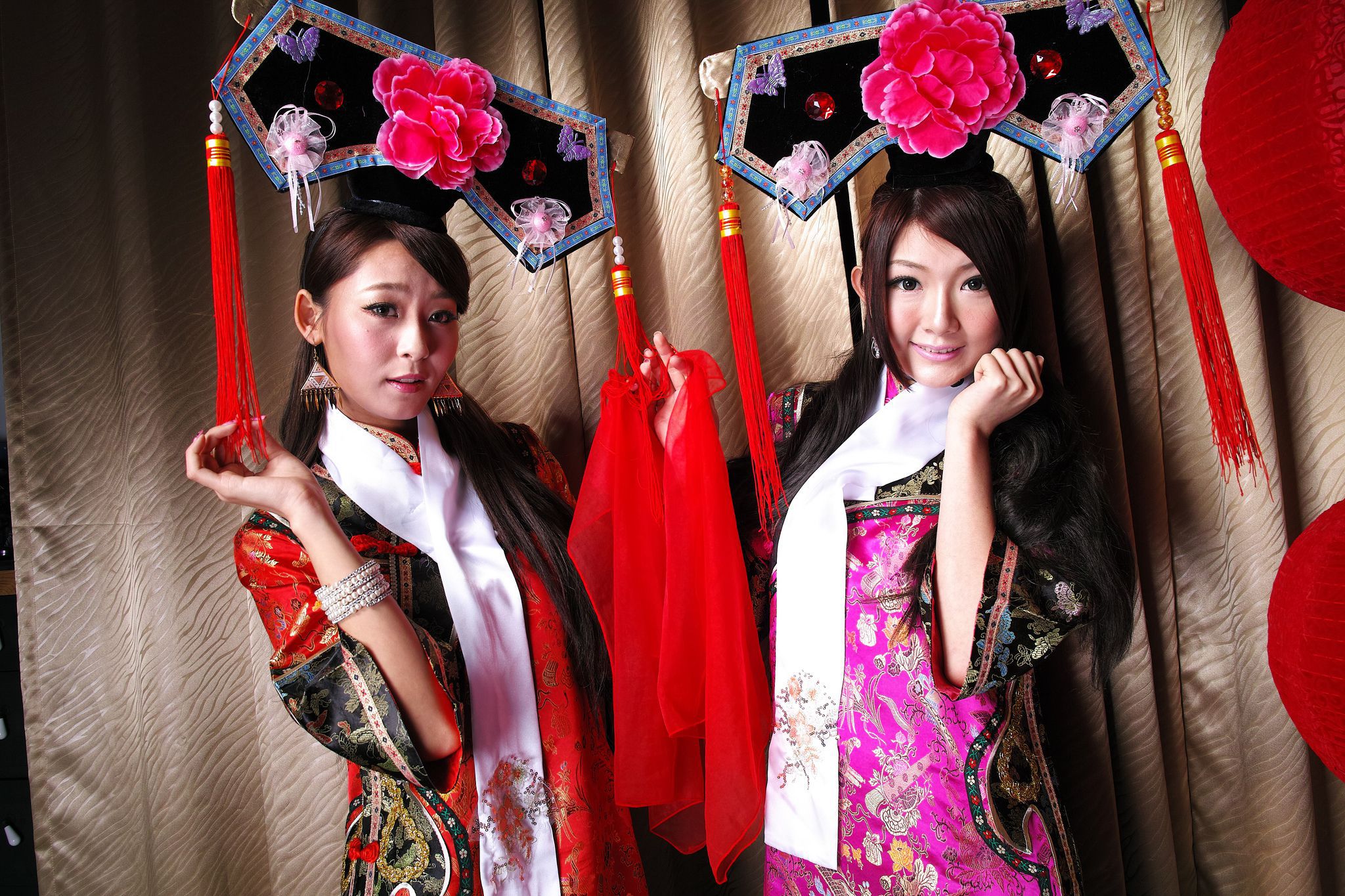 Winnie小雪、小羽《新春拜年 甄嬛格格》