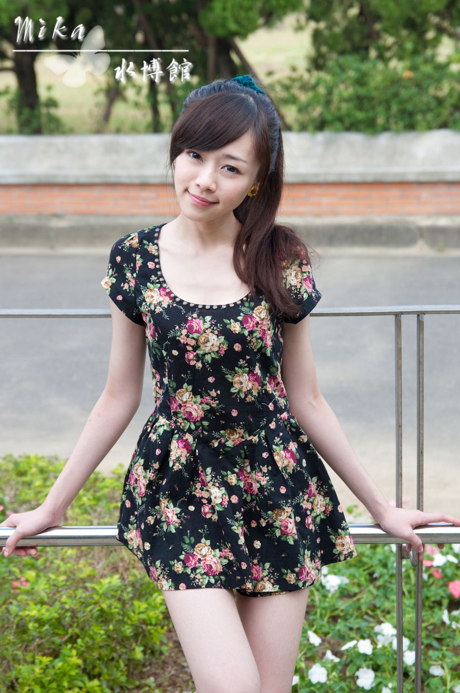 台湾清纯正妹Mika《水博管街拍》