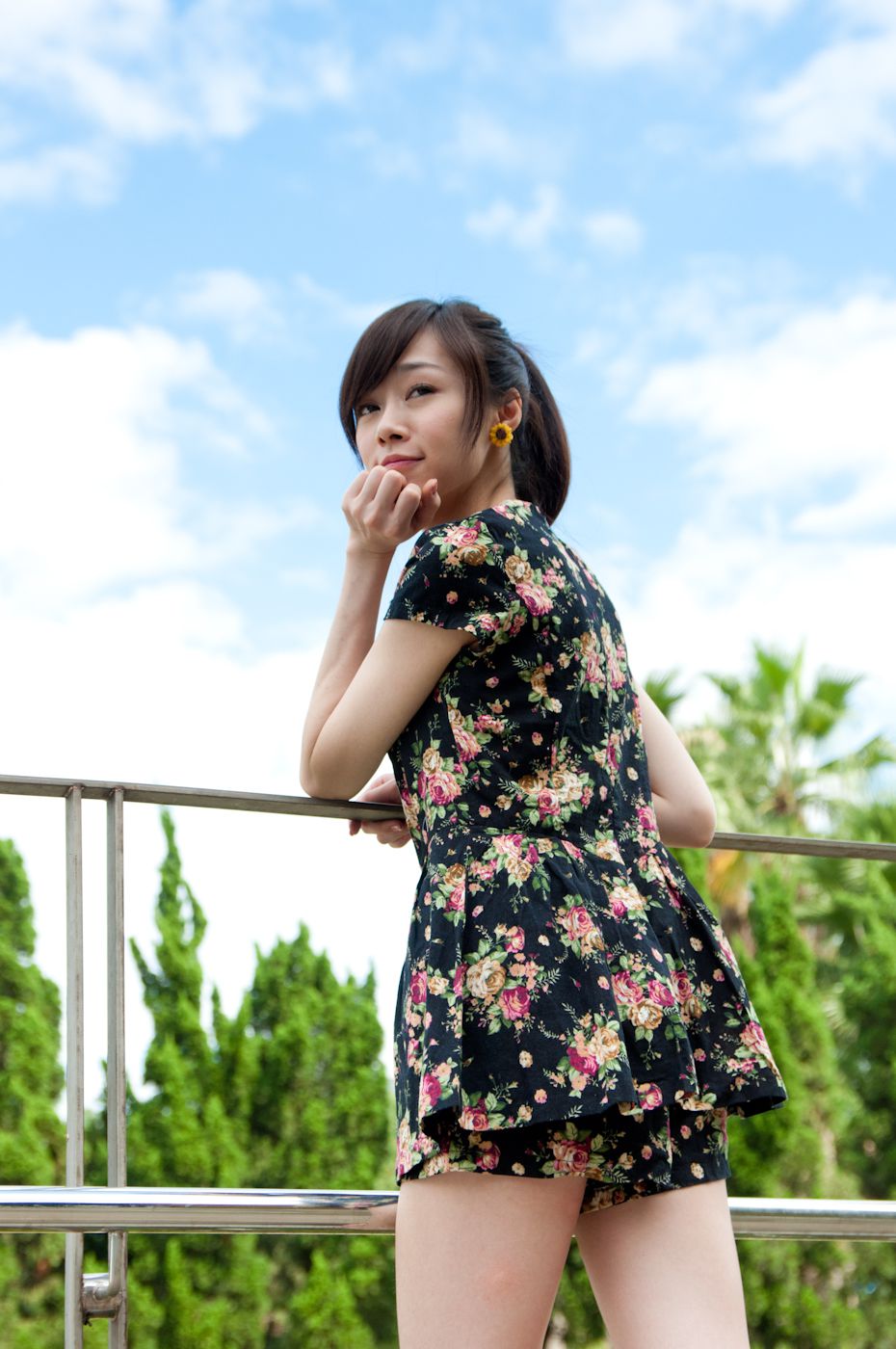 台湾清纯正妹Mika《水博管街拍》