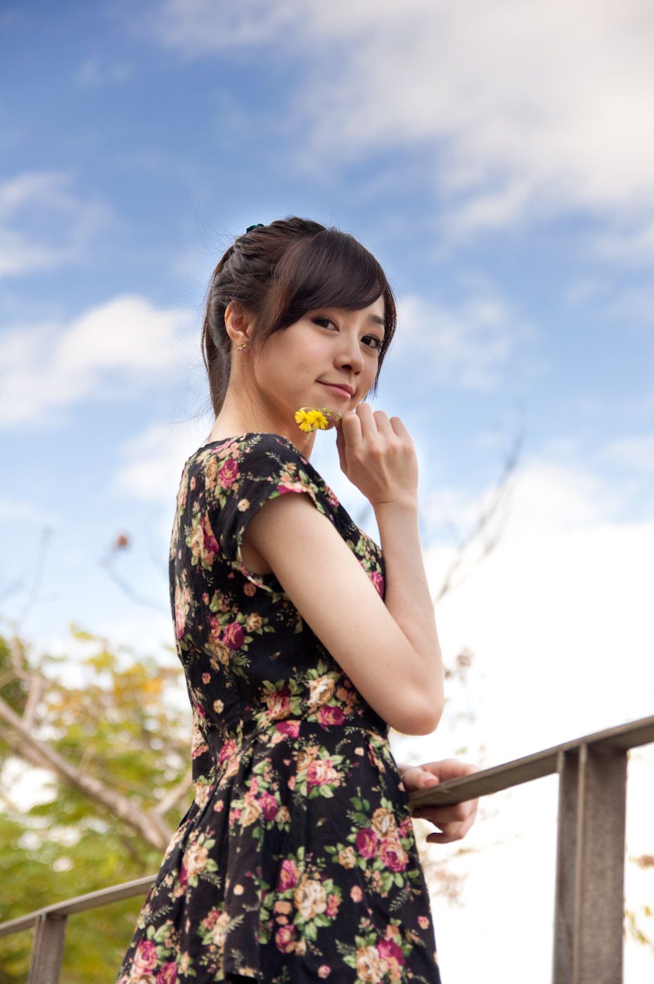 台湾清纯正妹Mika《水博管街拍》