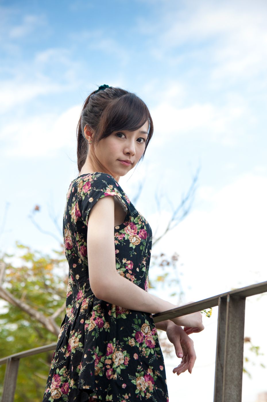 台湾清纯正妹Mika《水博管街拍》