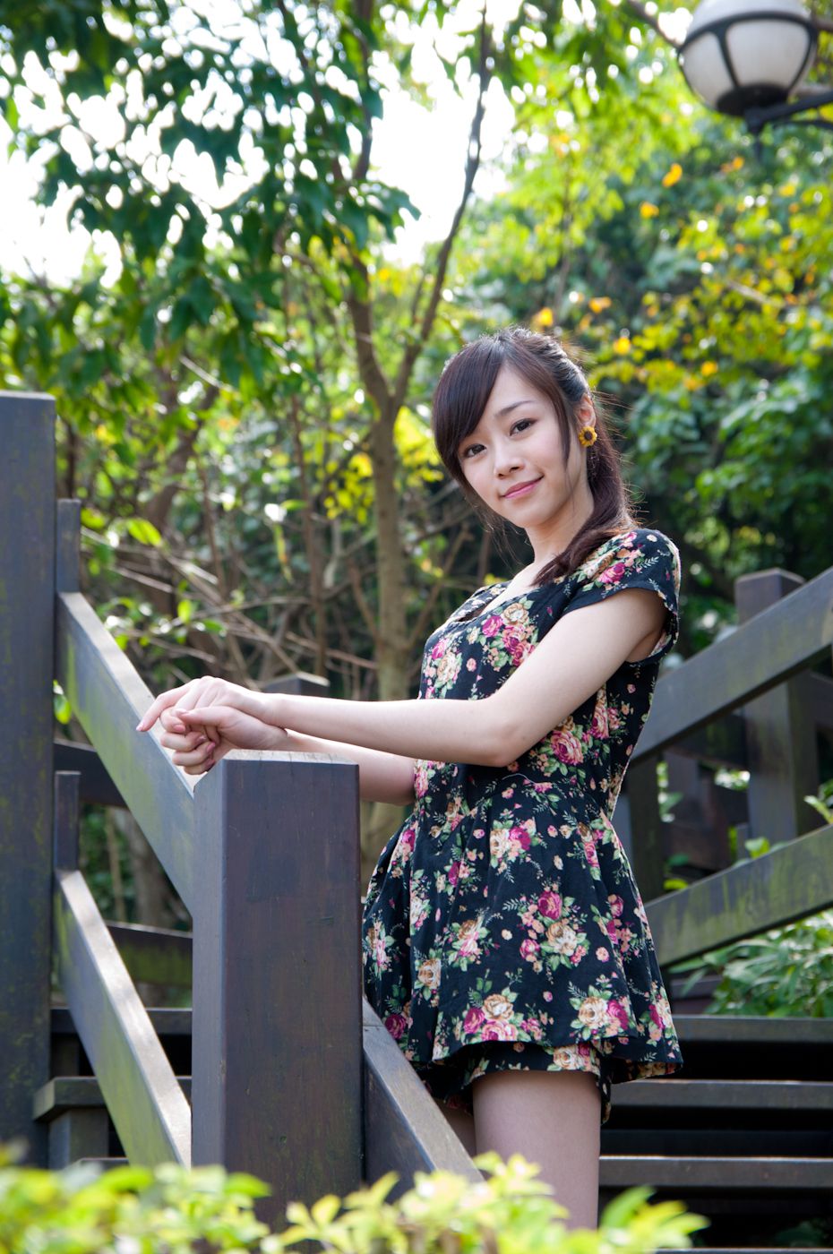 台湾清纯正妹Mika《水博管街拍》
