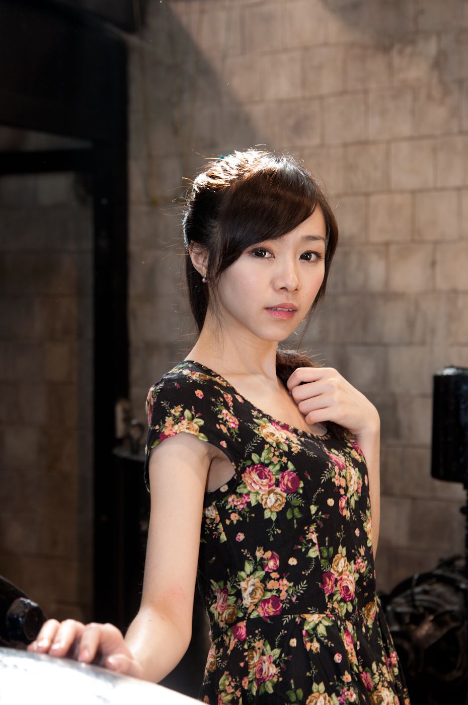 台湾清纯正妹Mika《水博管街拍》