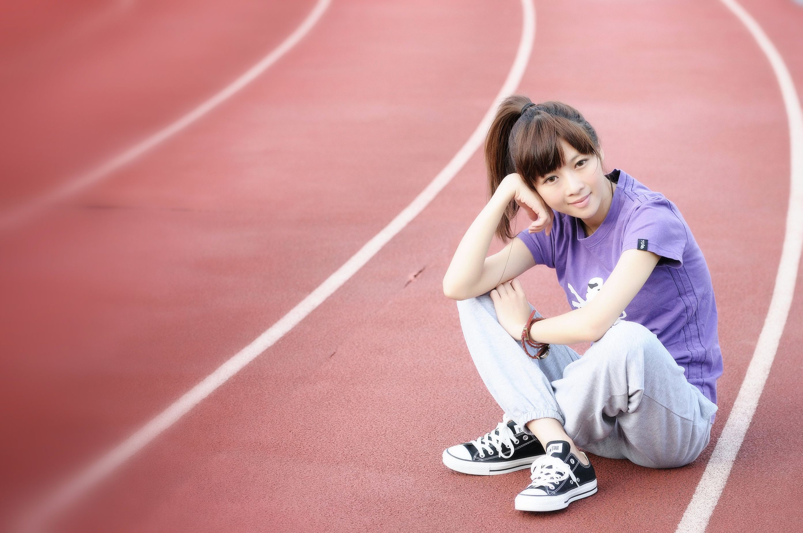 台湾正妹沈喬喬《甜美少女清新外拍图片》写真合集