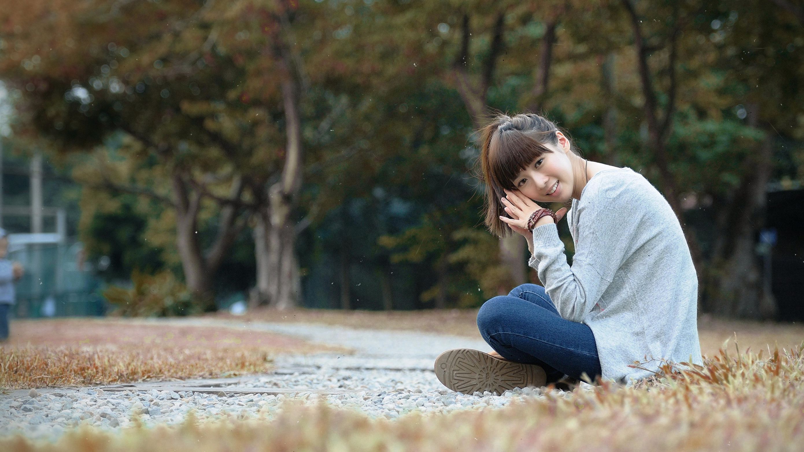 台湾正妹沈喬喬《甜美少女清新外拍图片》写真合集