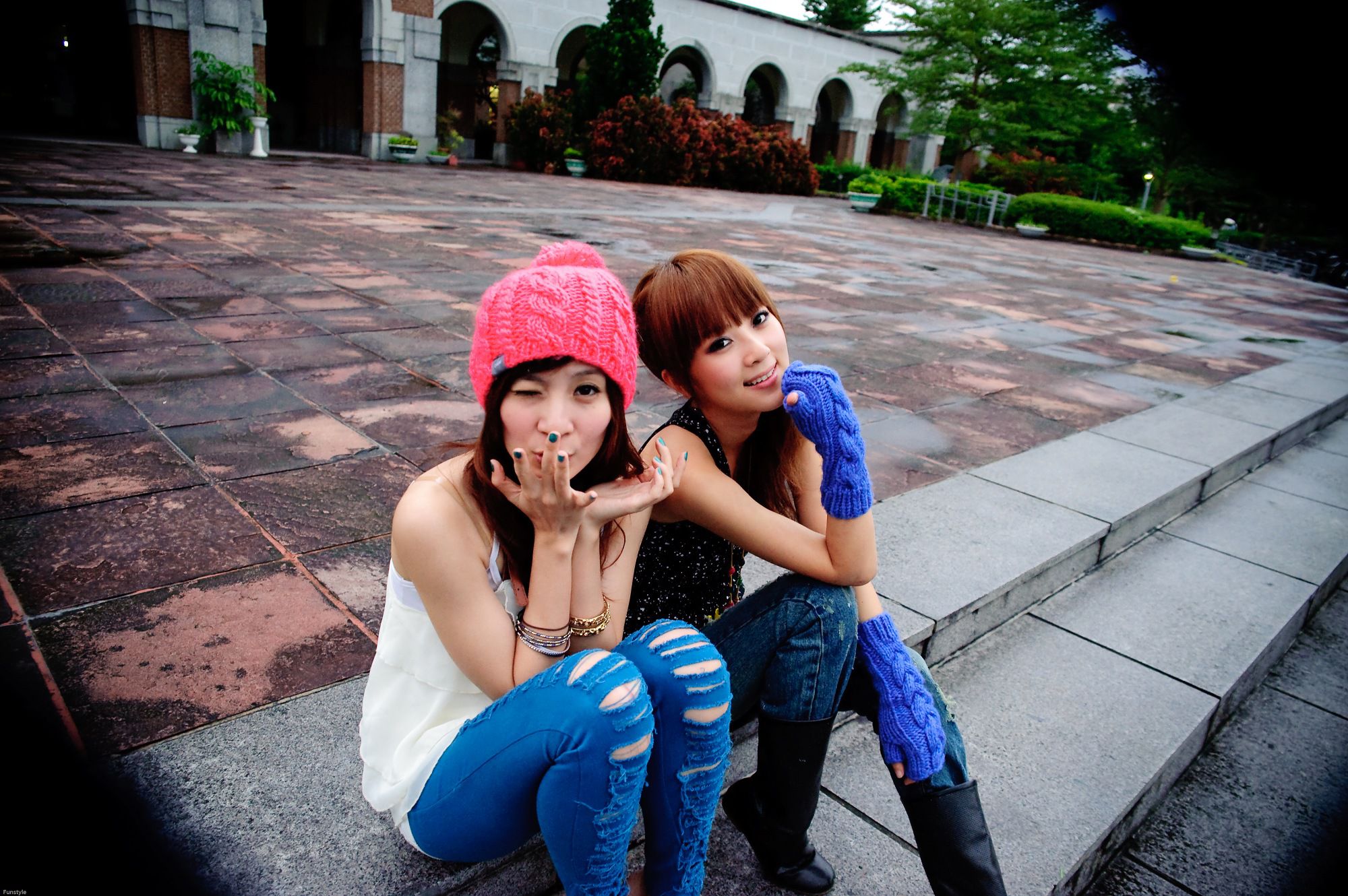 果子Mikako、Minako《台大外拍》第1部