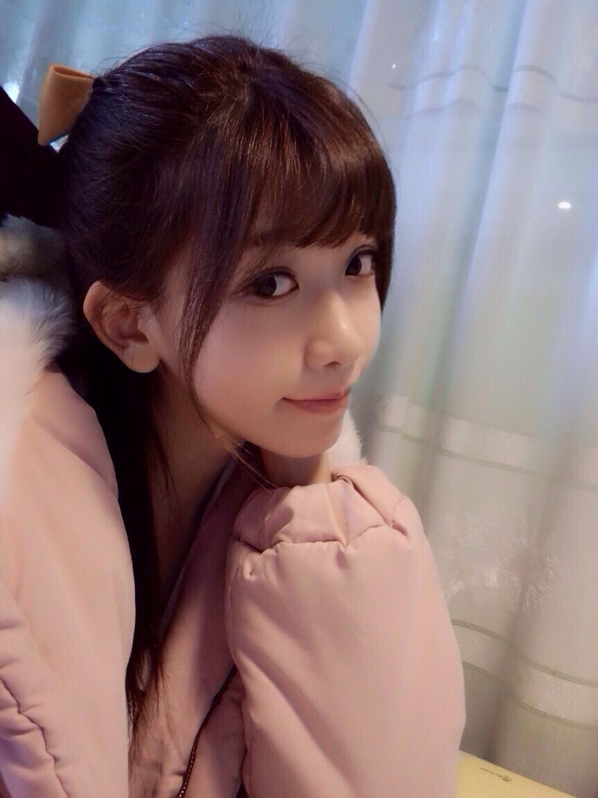 网红嫩模陈潇《个人生活照、微博美照图片》第3部 写真合集