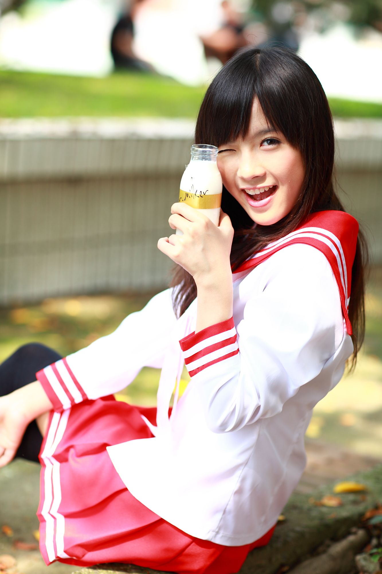 台湾美少女小敬/虞成敬《4套小清新外拍图片》写真合集