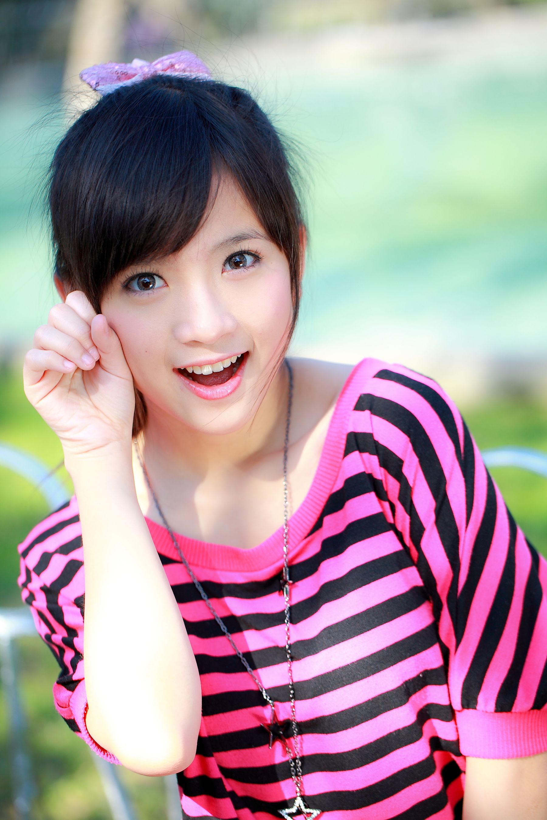 台湾美少女小敬/虞成敬《4套小清新外拍图片》写真合集