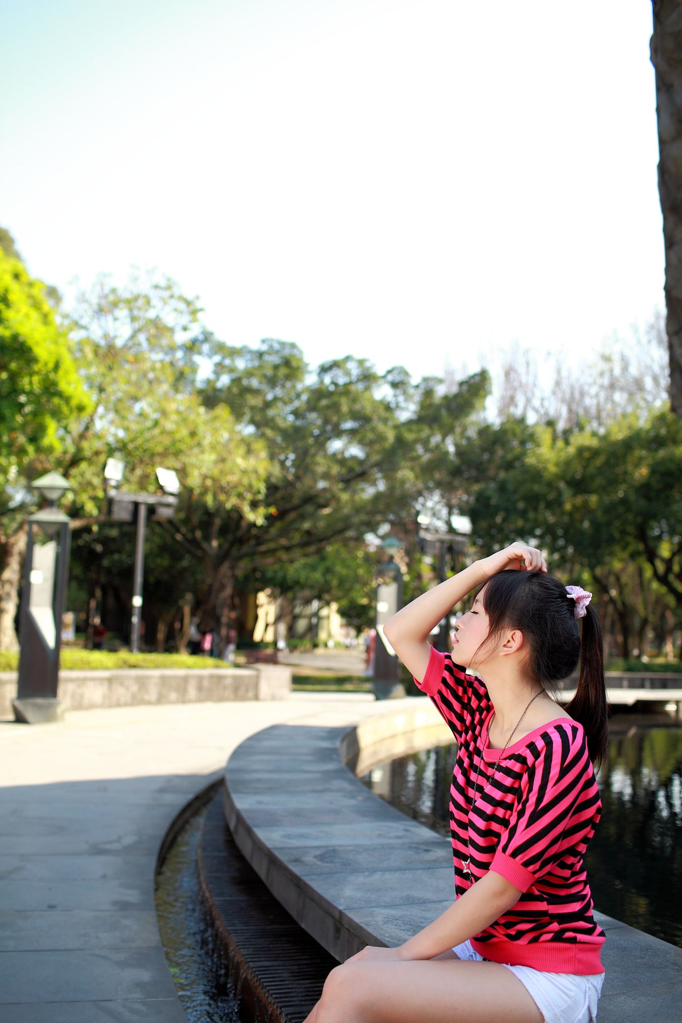 台湾美少女小敬/虞成敬《4套小清新外拍图片》写真合集