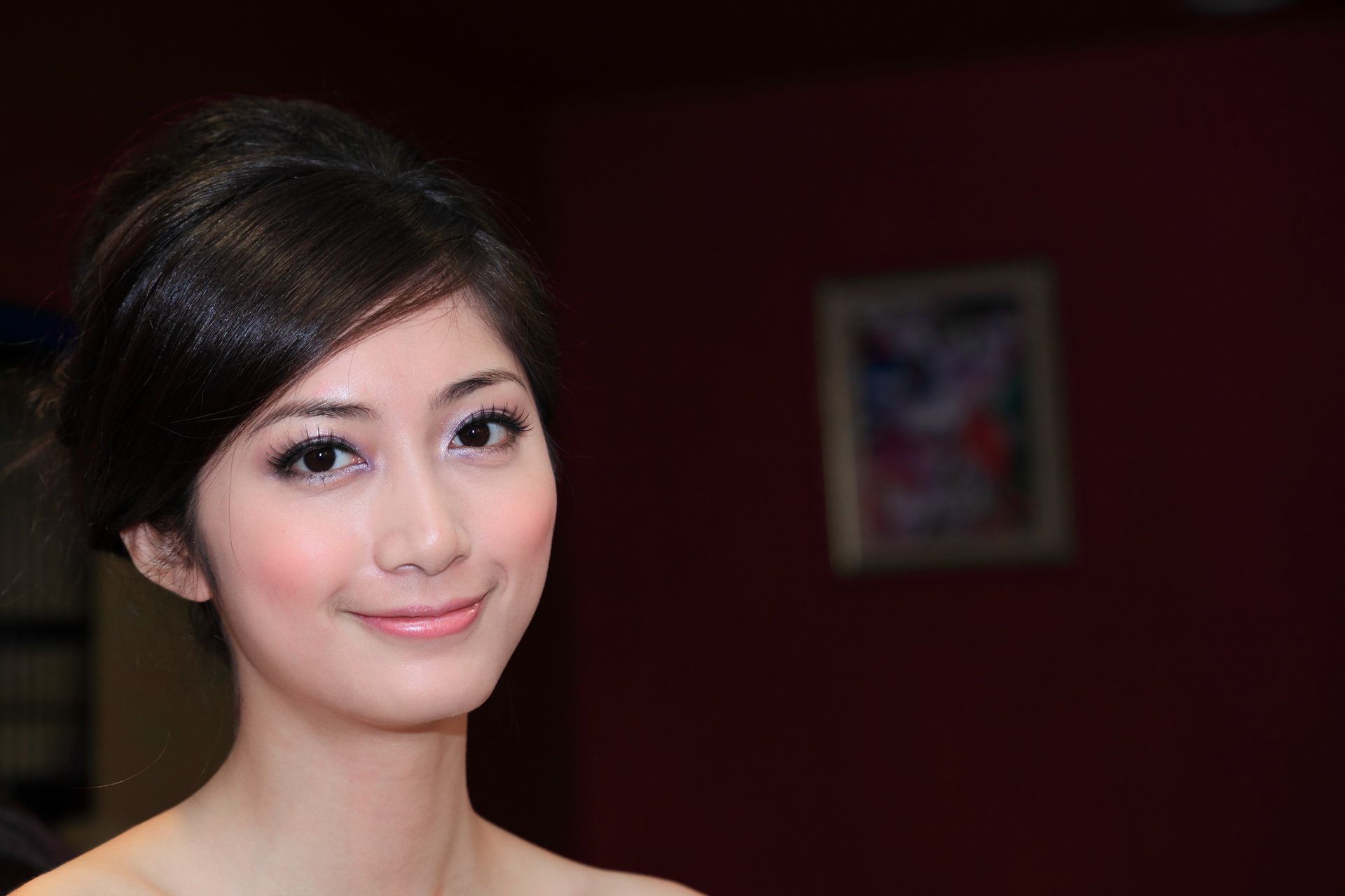 台湾气质美女Emily《唯美白色婚纱》