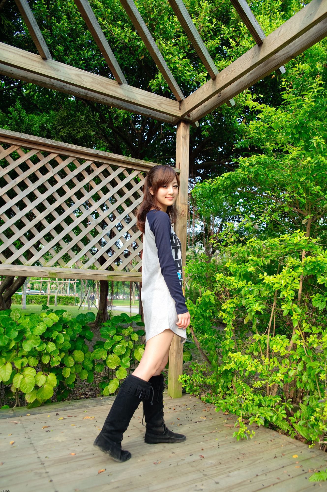 果子MM/张凯洁《四四南村+大安森林公園外拍》