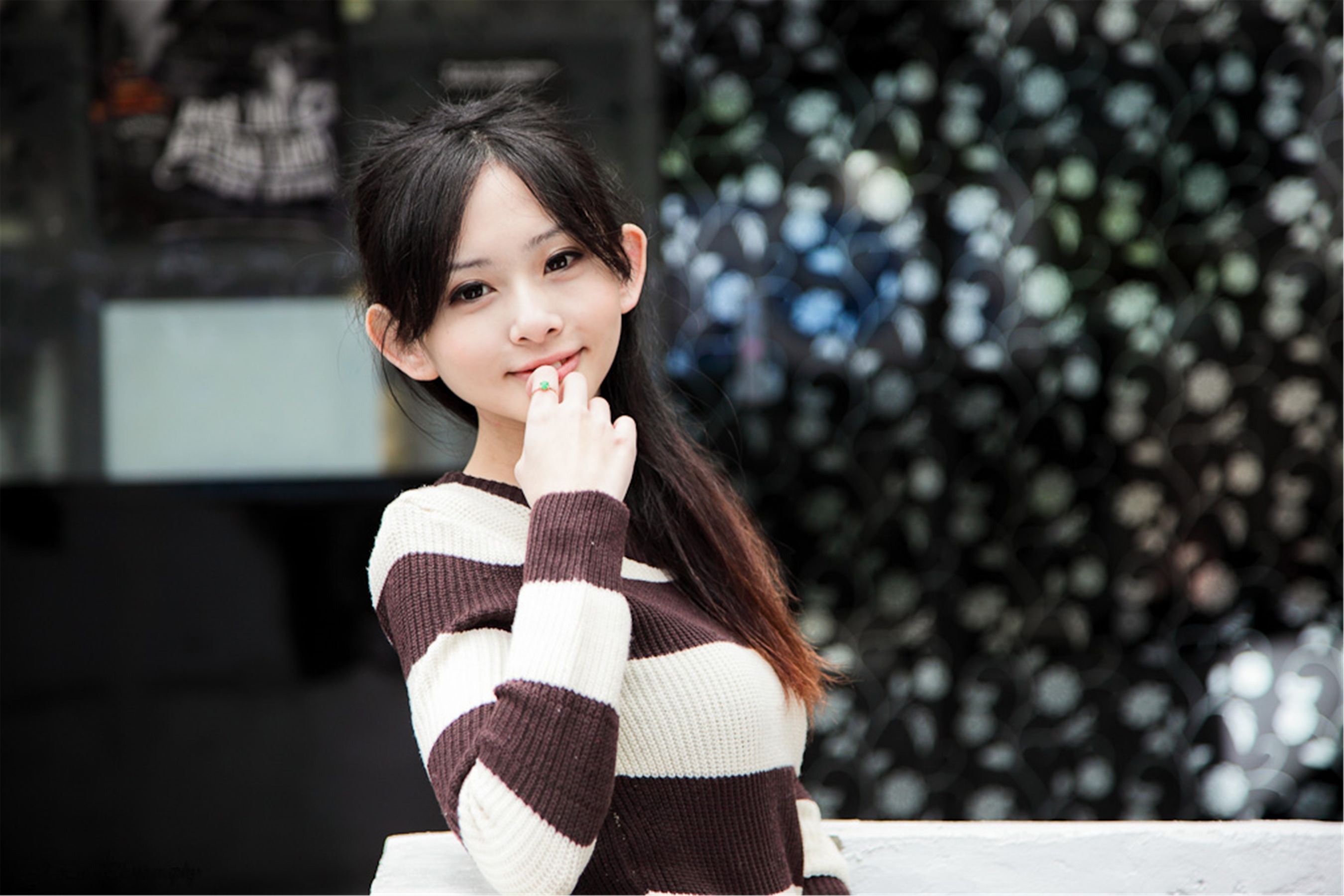 台湾正妹梅杜莎《台北東區外拍》