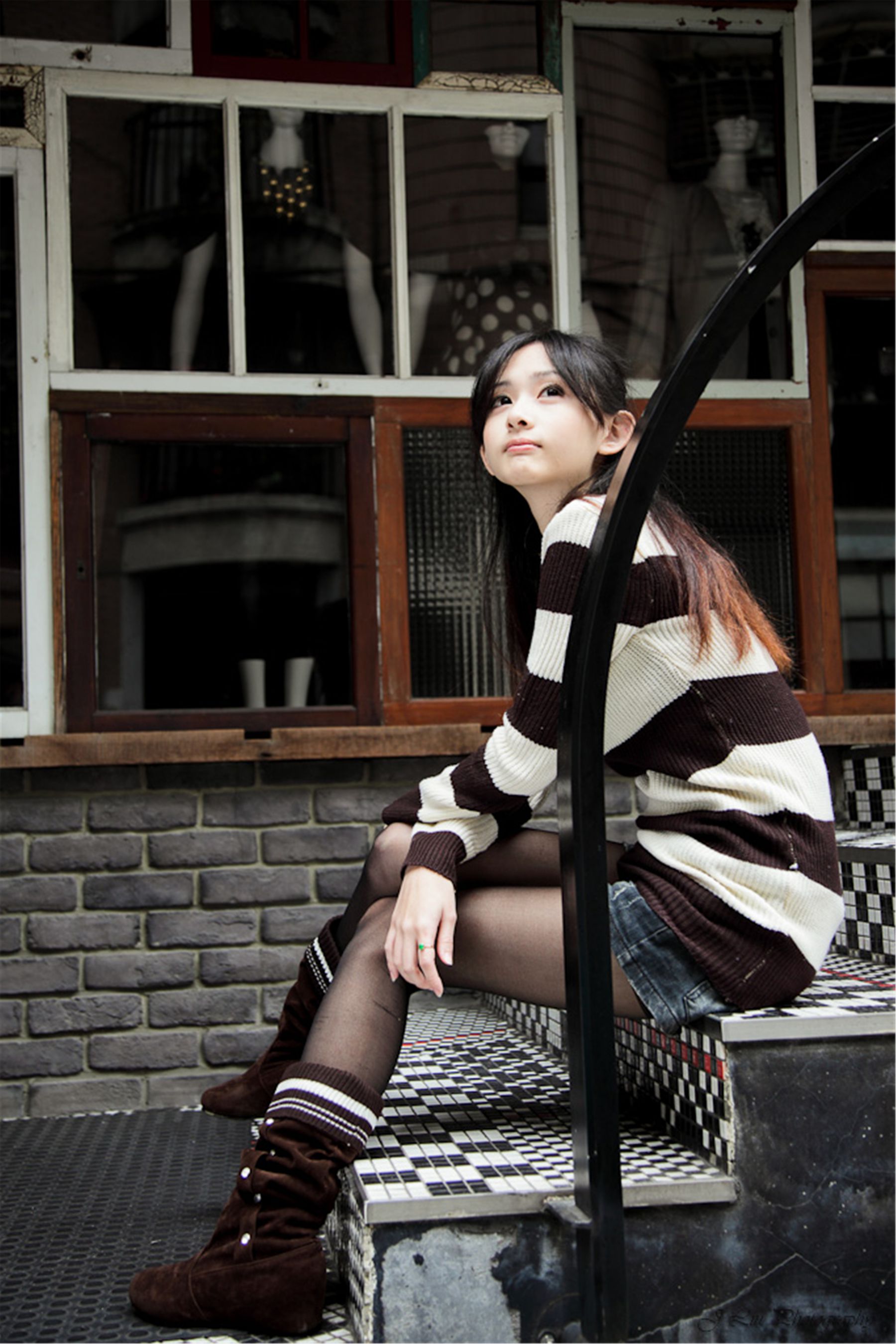 台湾正妹梅杜莎《台北東區外拍》