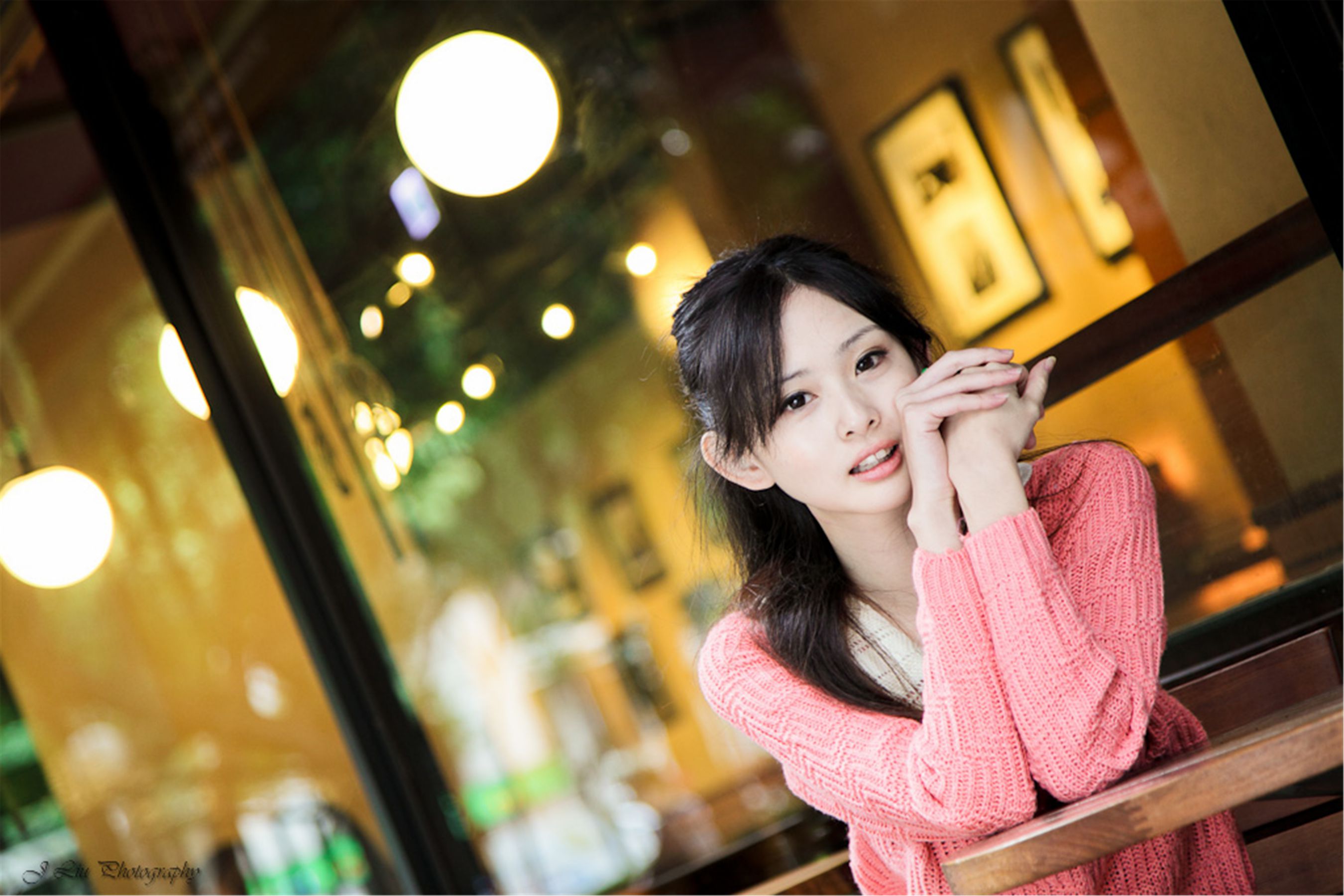 台湾正妹梅杜莎《台北東區外拍》