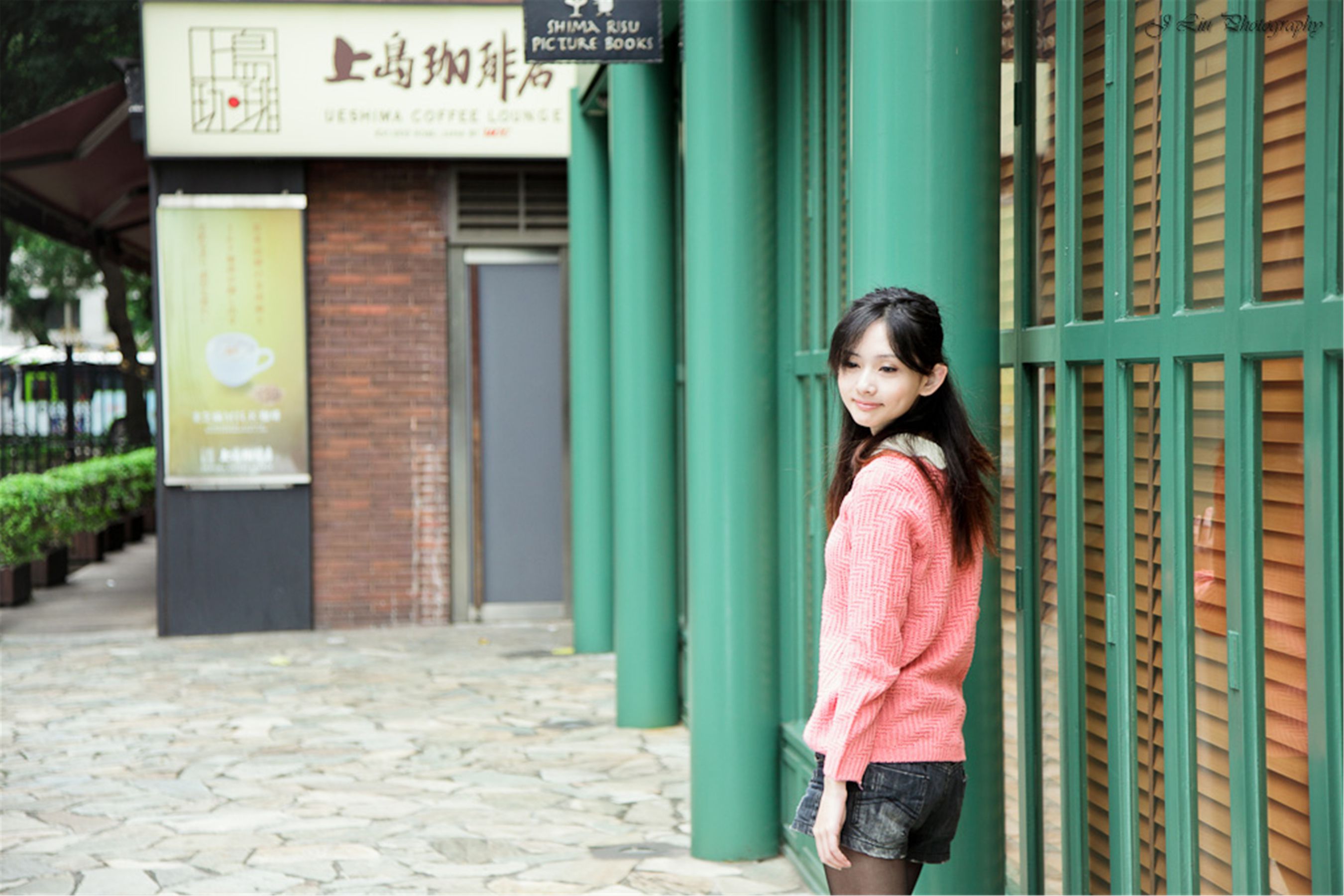 台湾正妹梅杜莎《台北東區外拍》