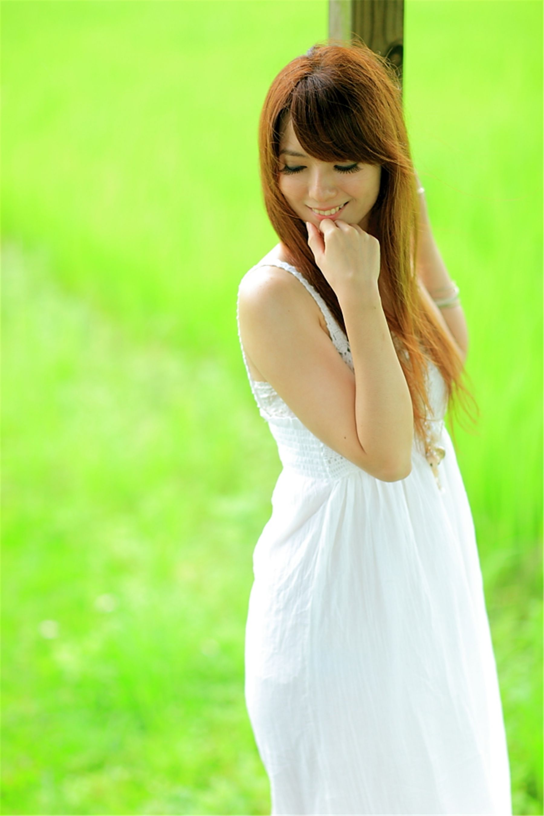 台湾正妹小静《农场初夏田园风光》唯美白裙系列