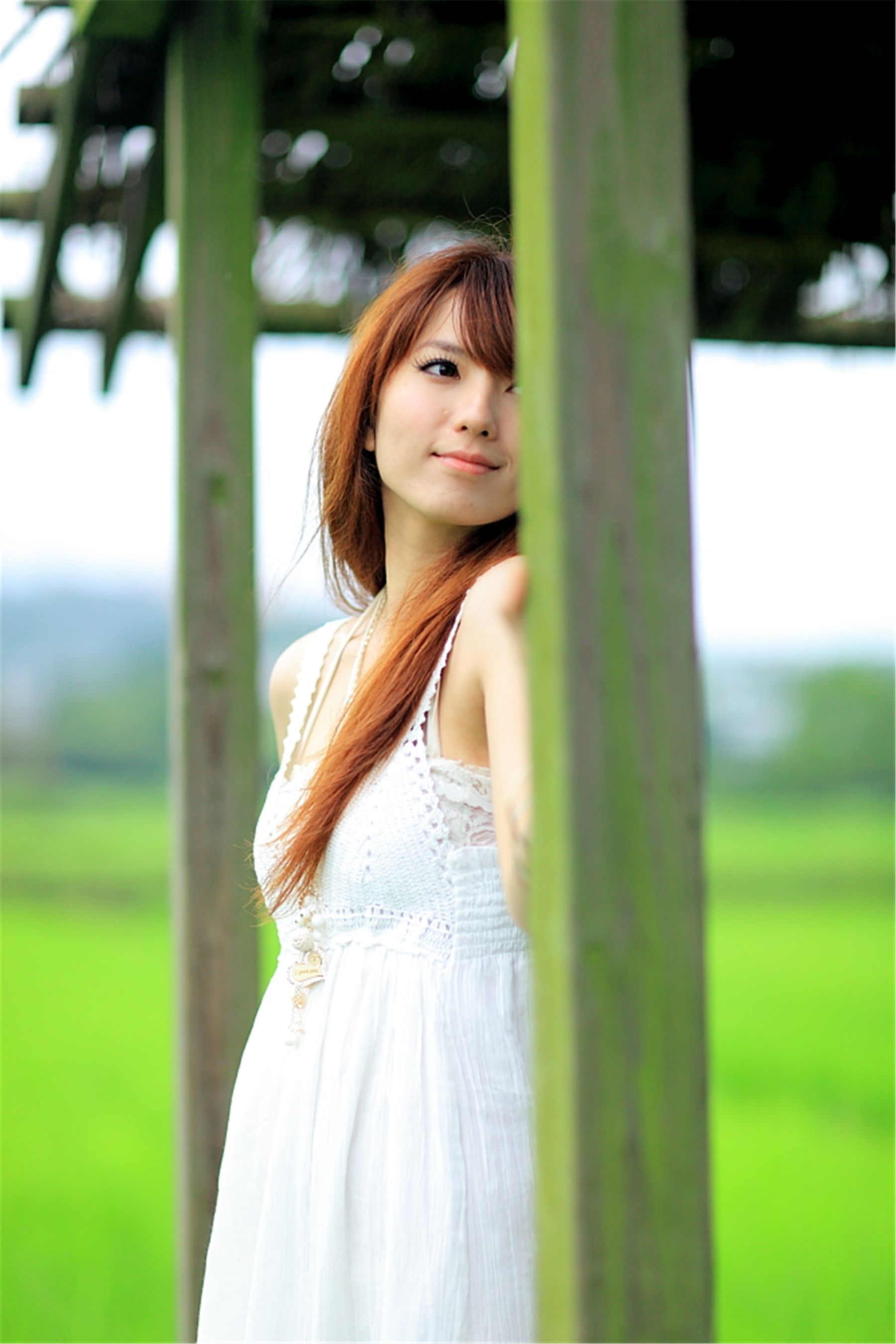台湾正妹小静《农场初夏田园风光》唯美白裙系列