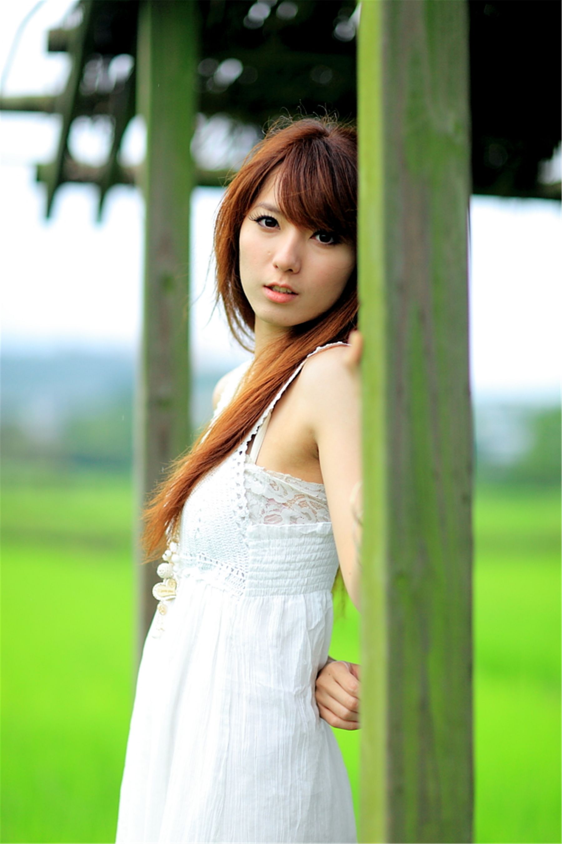 台湾正妹小静《农场初夏田园风光》唯美白裙系列